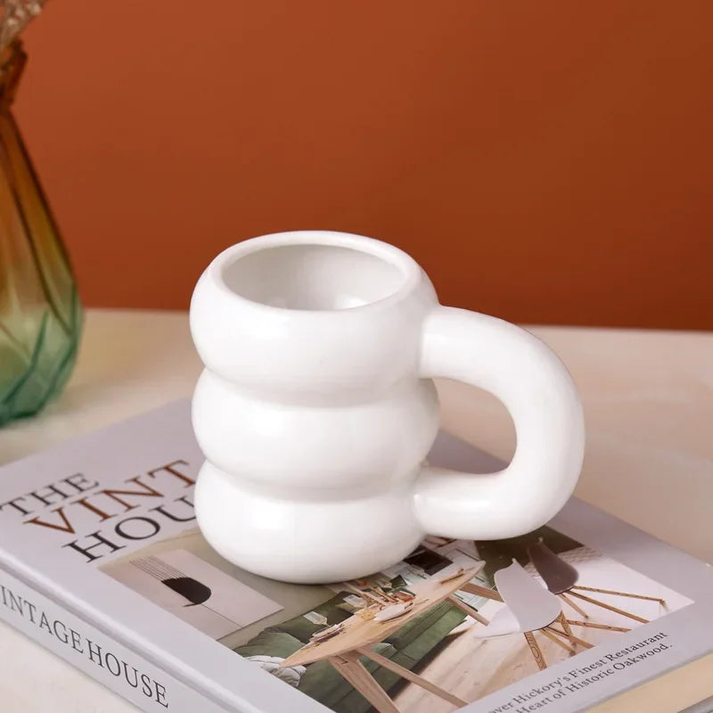 Cute Ceramic Mugs Coffee Cups Korea Kawaii Designer Circle Bubble Coffee Cups for Breakfast Milk Juice Tea Handle Cup 350ml