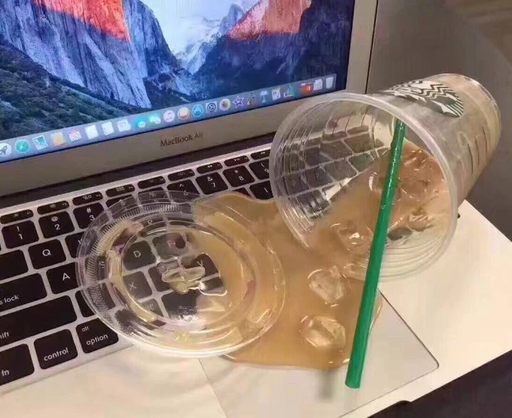 2020 Grappige Walgelijk Plastic Prank Toys Evil Spoofed Joke Handgemaakte Vernietigd Cup Gadgets Telefoon Beugel Speelgoed Twist Gift