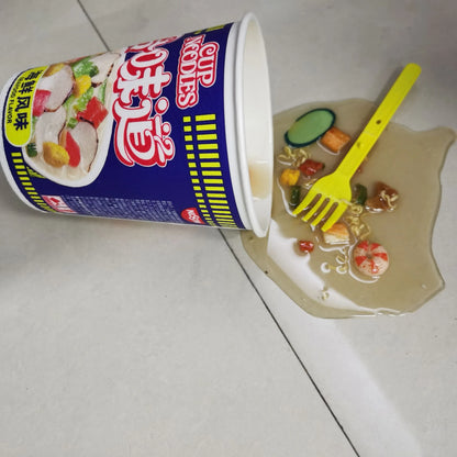 2020 Grappige Walgelijk Plastic Prank Toys Evil Spoofed Joke Handgemaakte Vernietigd Cup Gadgets Telefoon Beugel Speelgoed Twist Gift