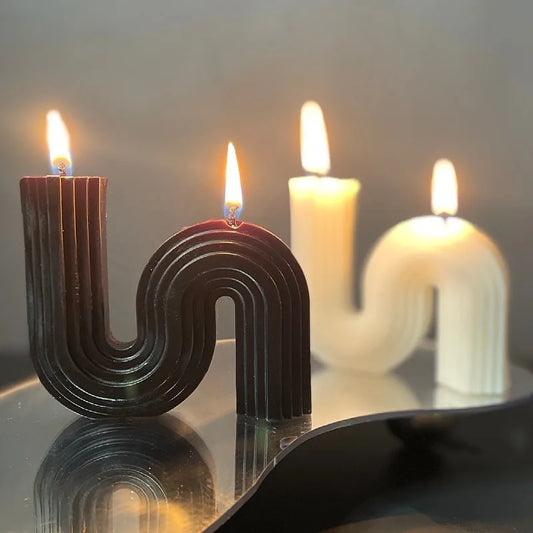 Geometric S-shape candle